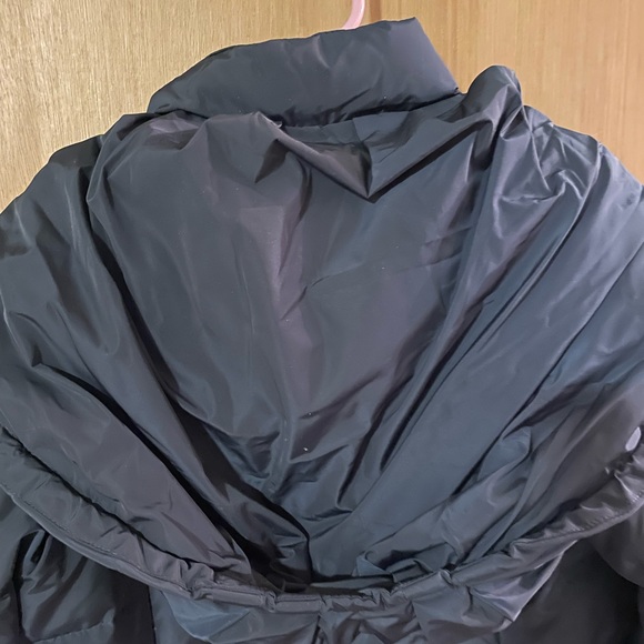 Cole Haan Signature Puffer - With removable layer! - Picture 3 of 4